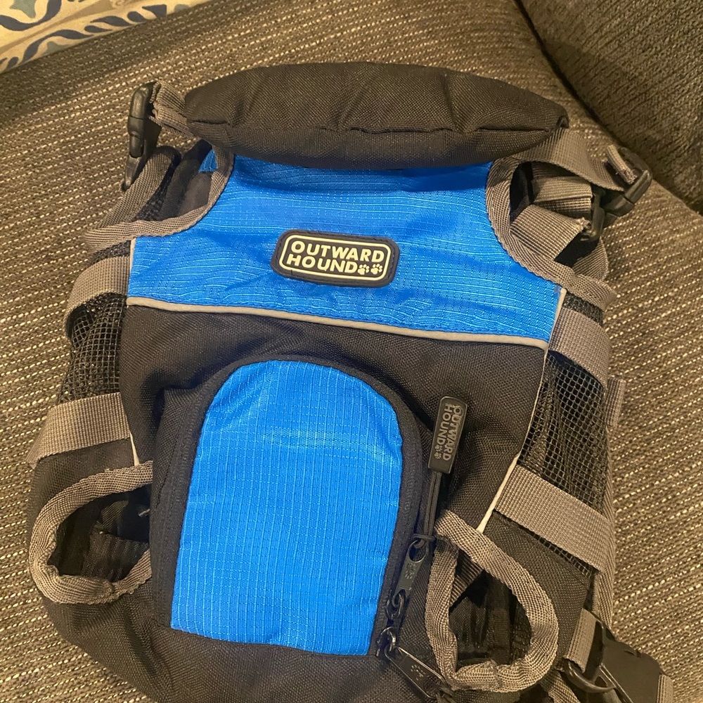 Outward Houbd Animal Carrier Backpack Small - Picture 2 of 4